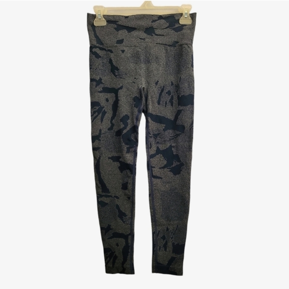 Shein Seamless Booty Scrunch Leggings - Picture 3 of 7